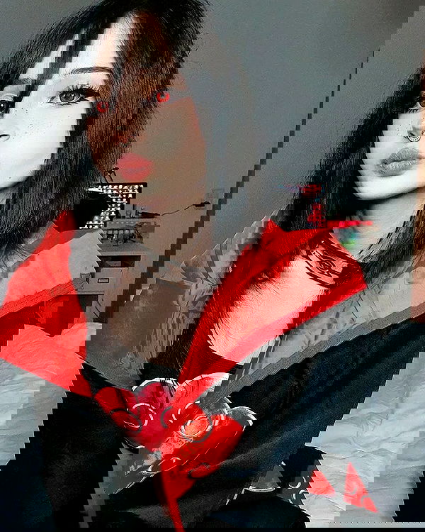 cata.leyah image ~ Altpins