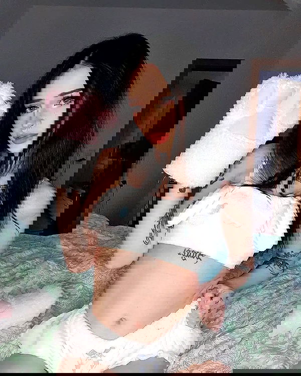 cata.leyah image ~ Altpins