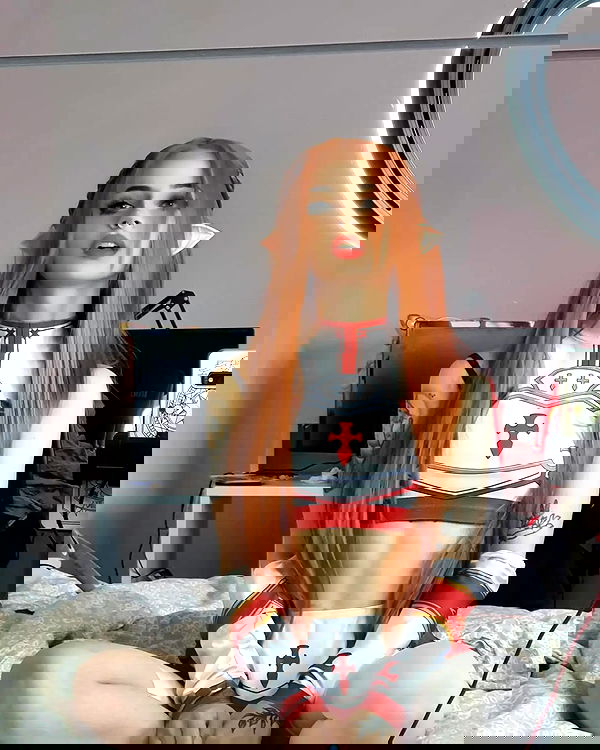 cata.leyah image ~ Altpins