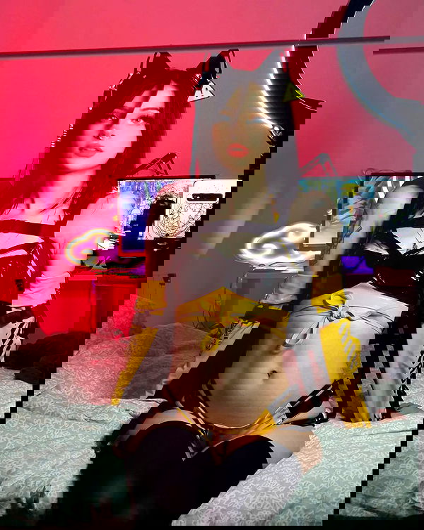 cata.leyah image ~ Altpins