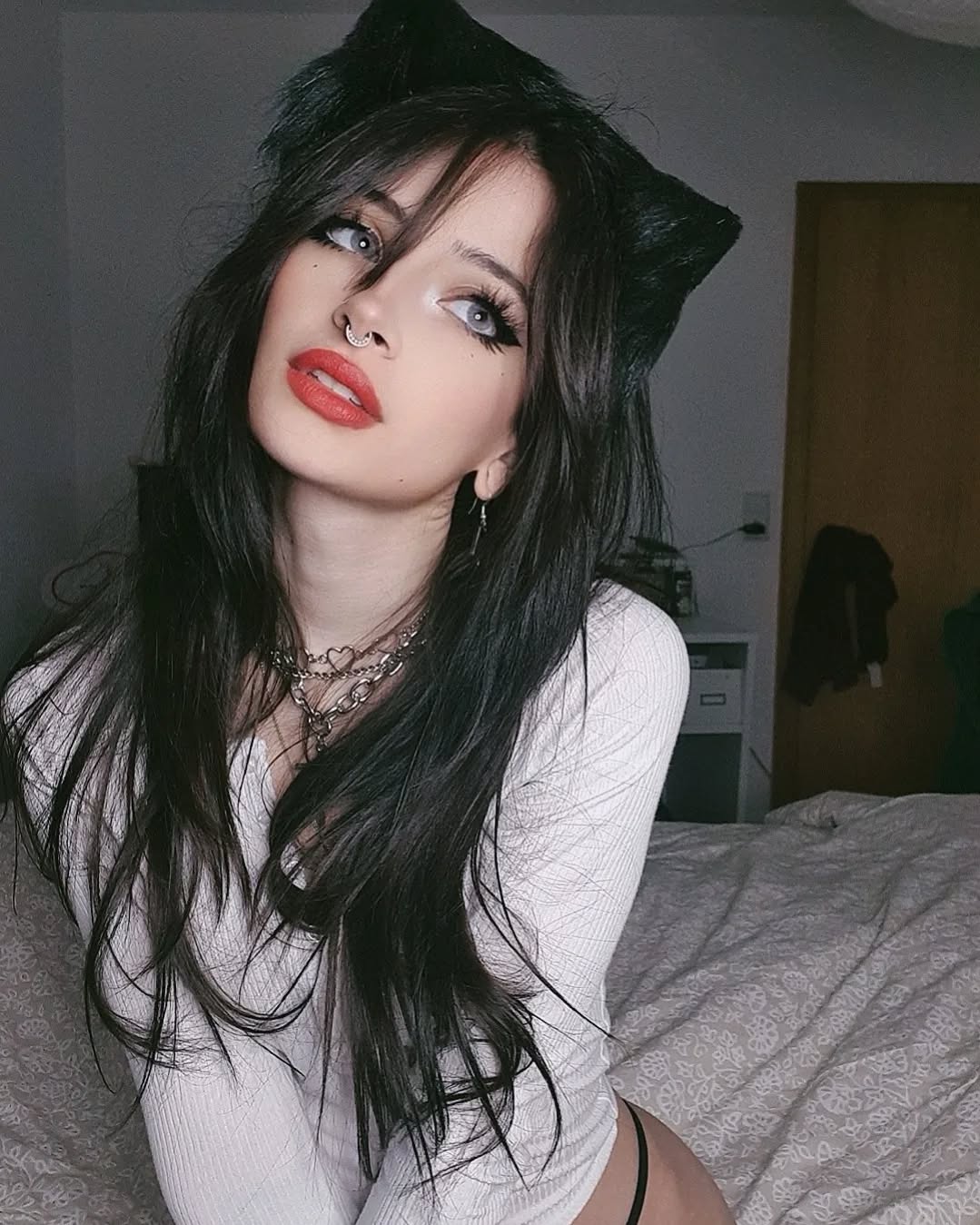 cata.leyah instagram image archive image