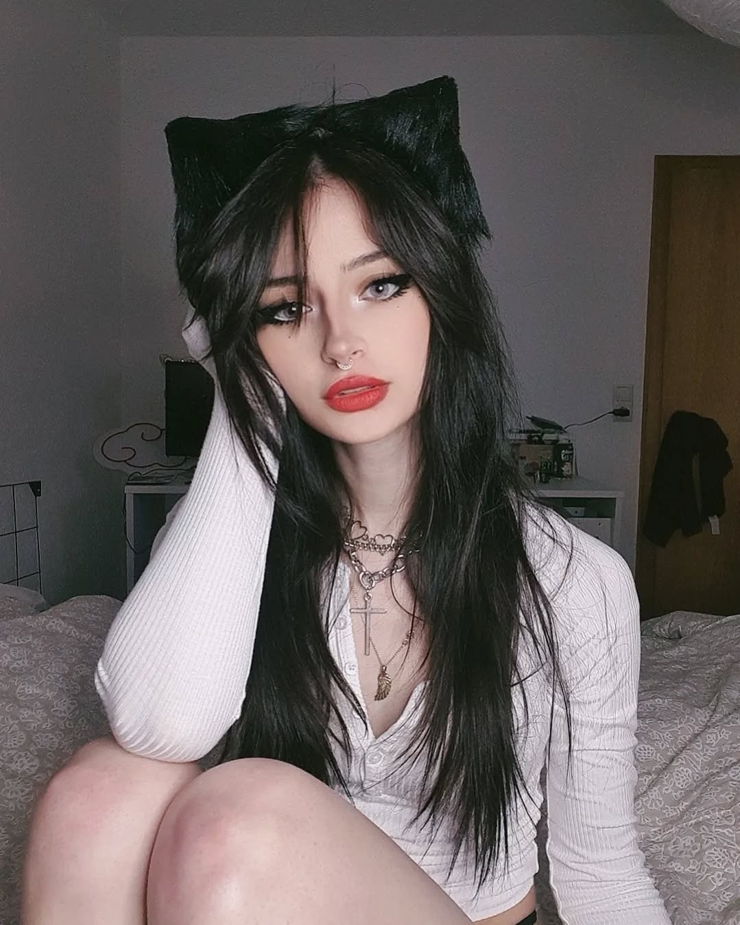 cata.leyah instagram image archive image