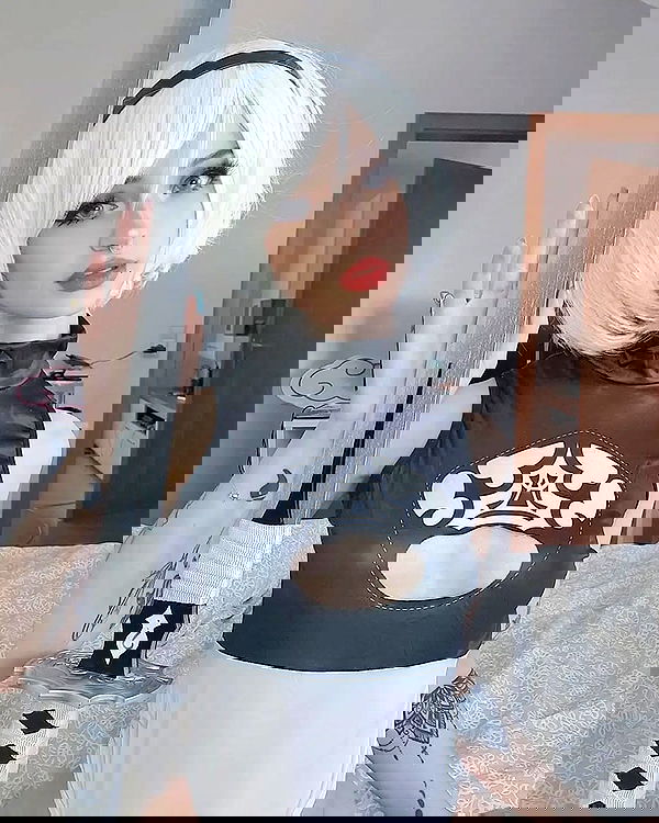 cata.leyah image ~ Altpins