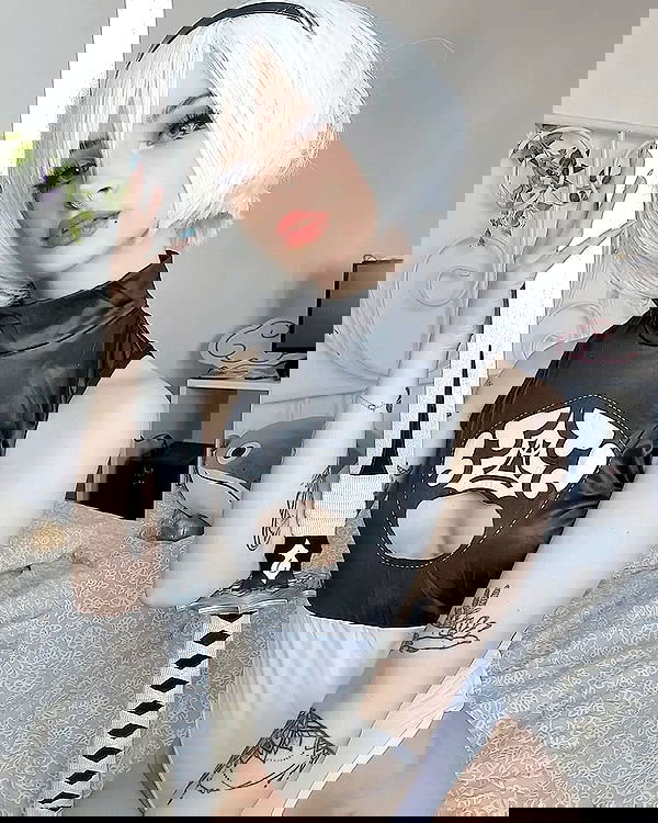 cata.leyah image ~ Altpins