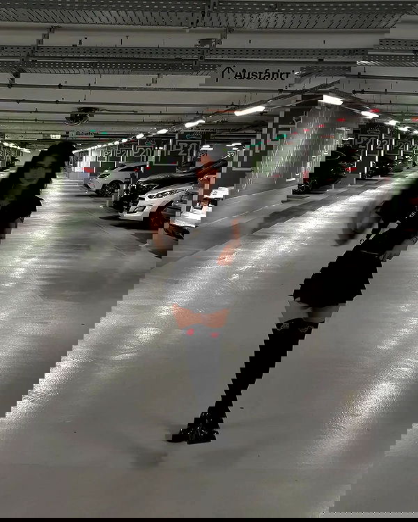 cata.leyah image ~ Altpins