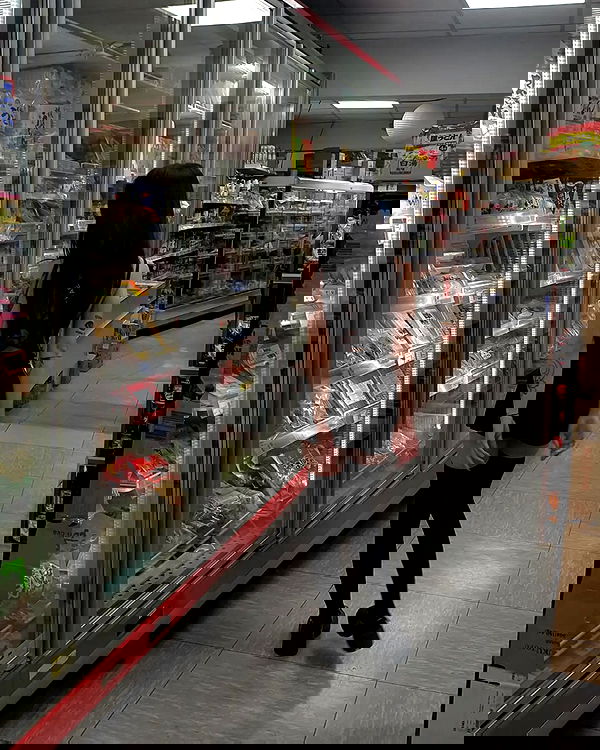 cata.leyah image ~ Altpins