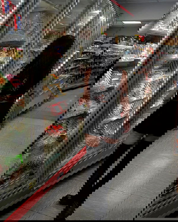 cata.leyah image ~ Altpins