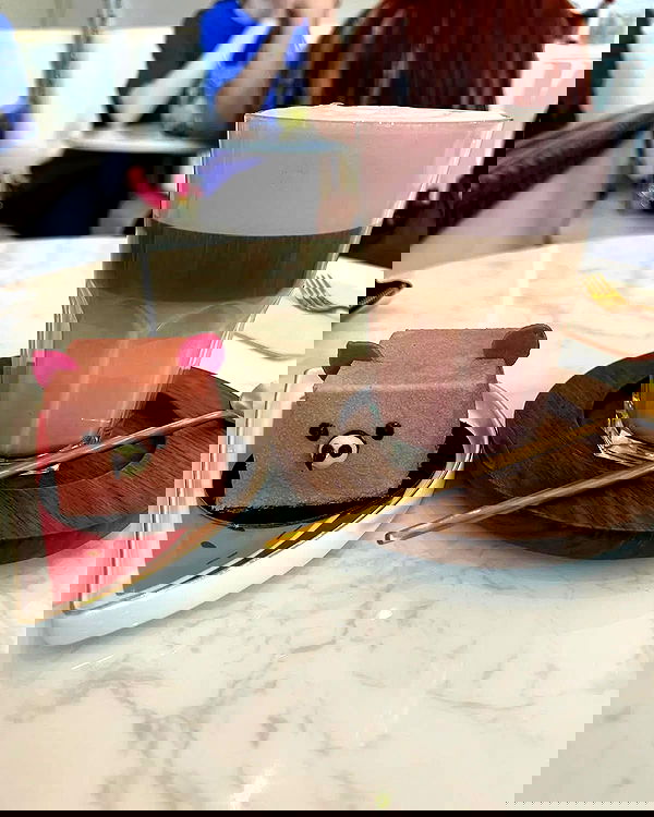 cata.leyah image ~ Altpins