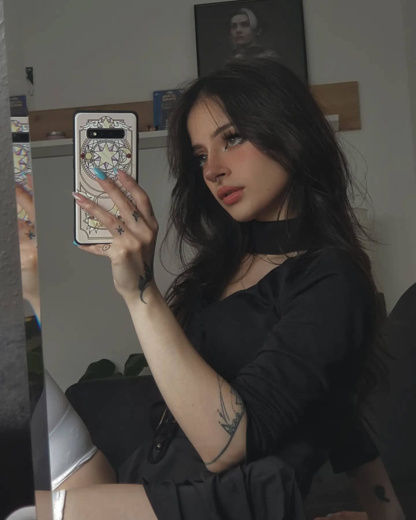 cata.leyah instagram image archive image