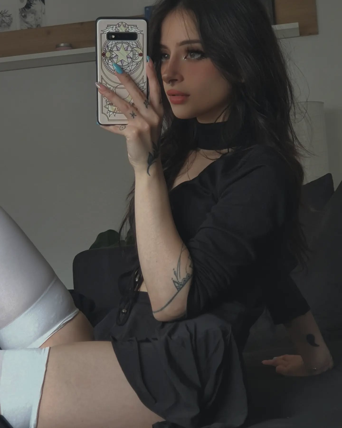 cata.leyah instagram image archive image