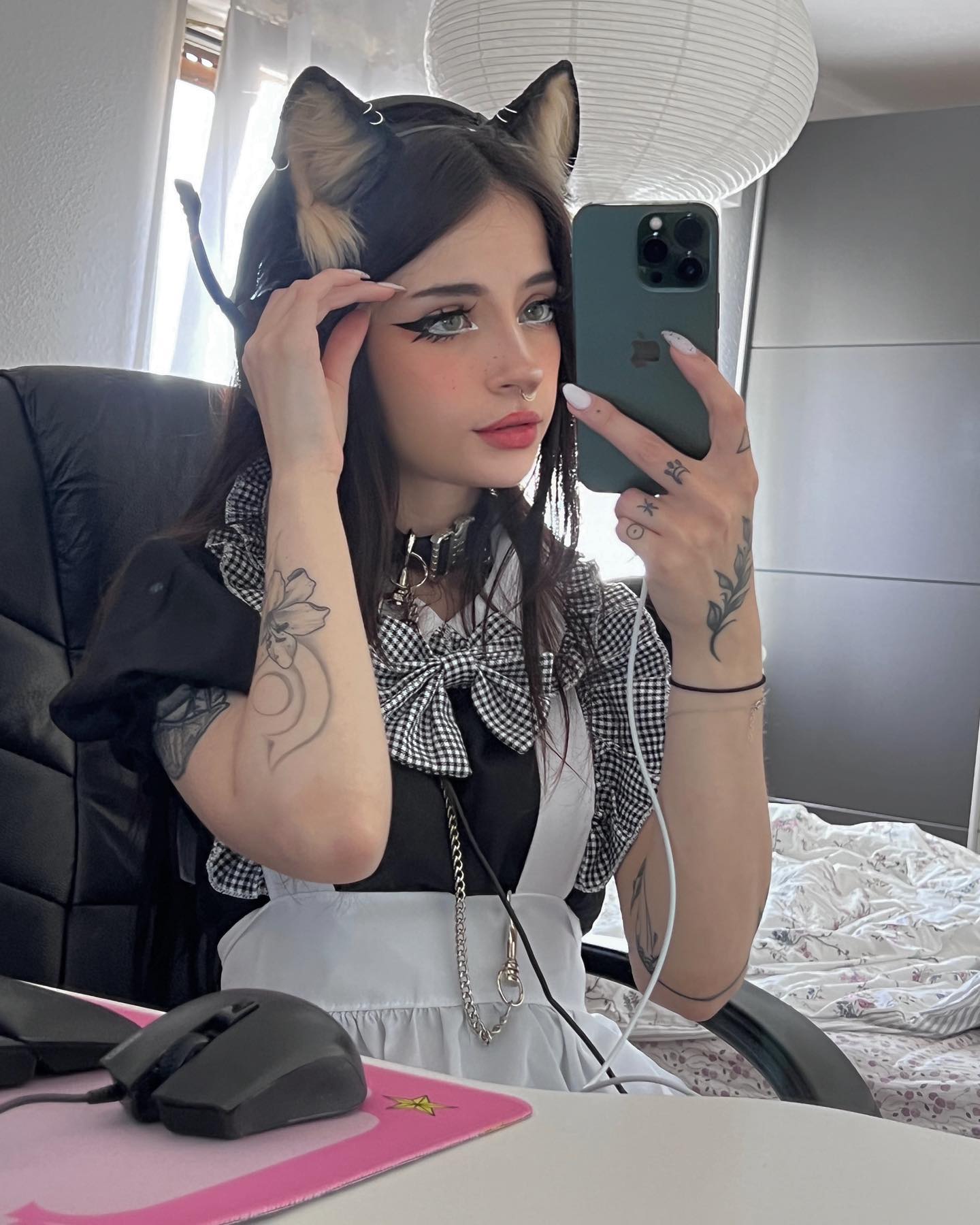 cata.leyah instagram image archive image