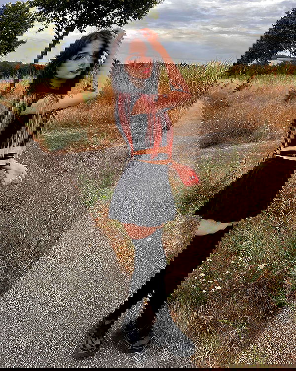 cata.leyah image ~ Altpins