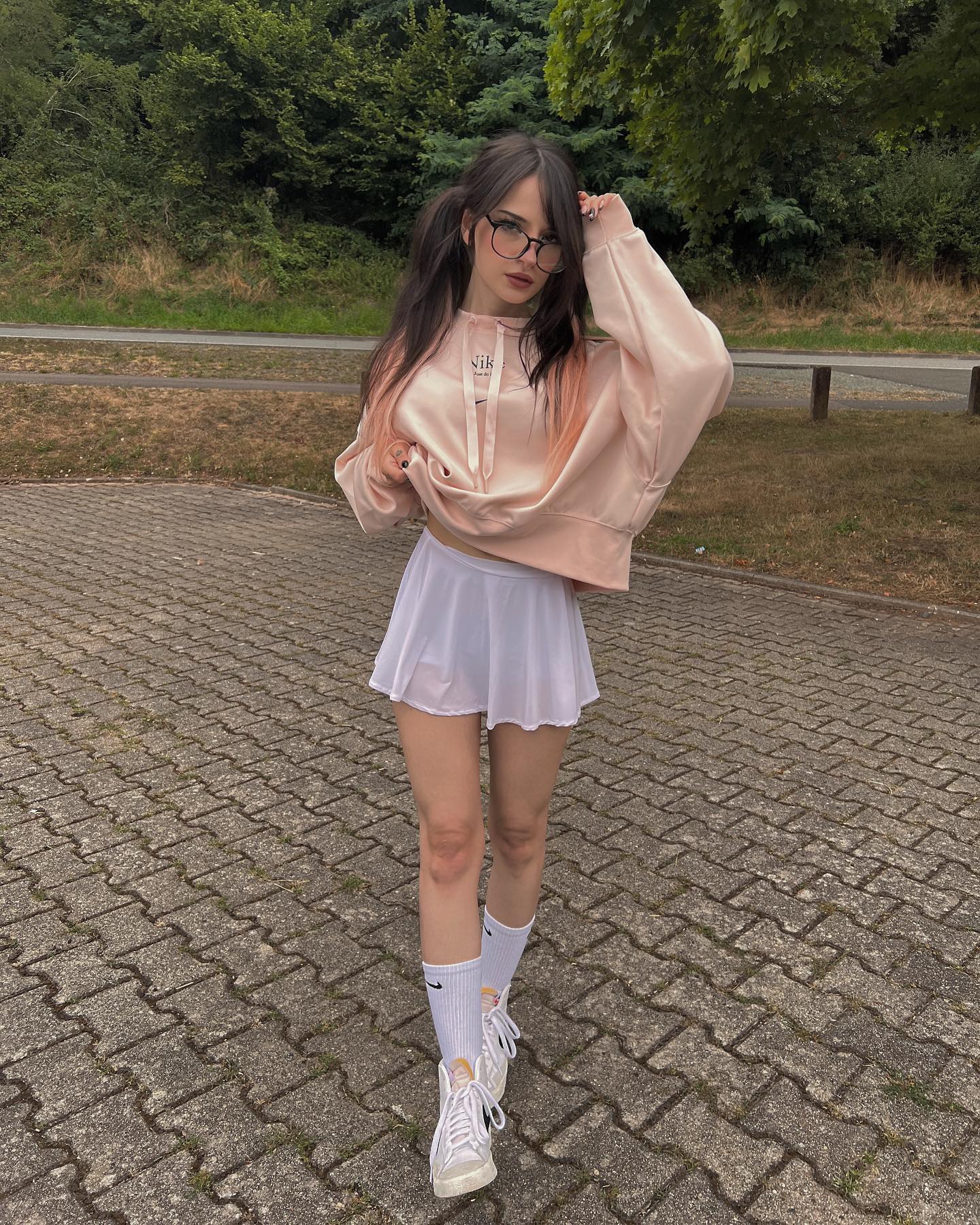 cata.leyah instagram image archive image