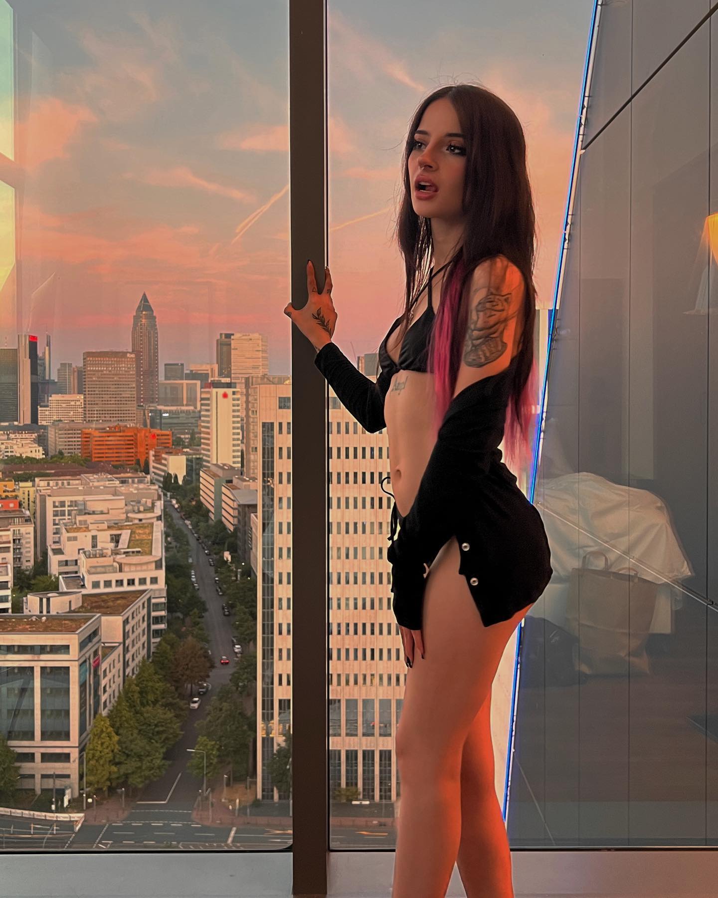 cata.leyah instagram image archive image