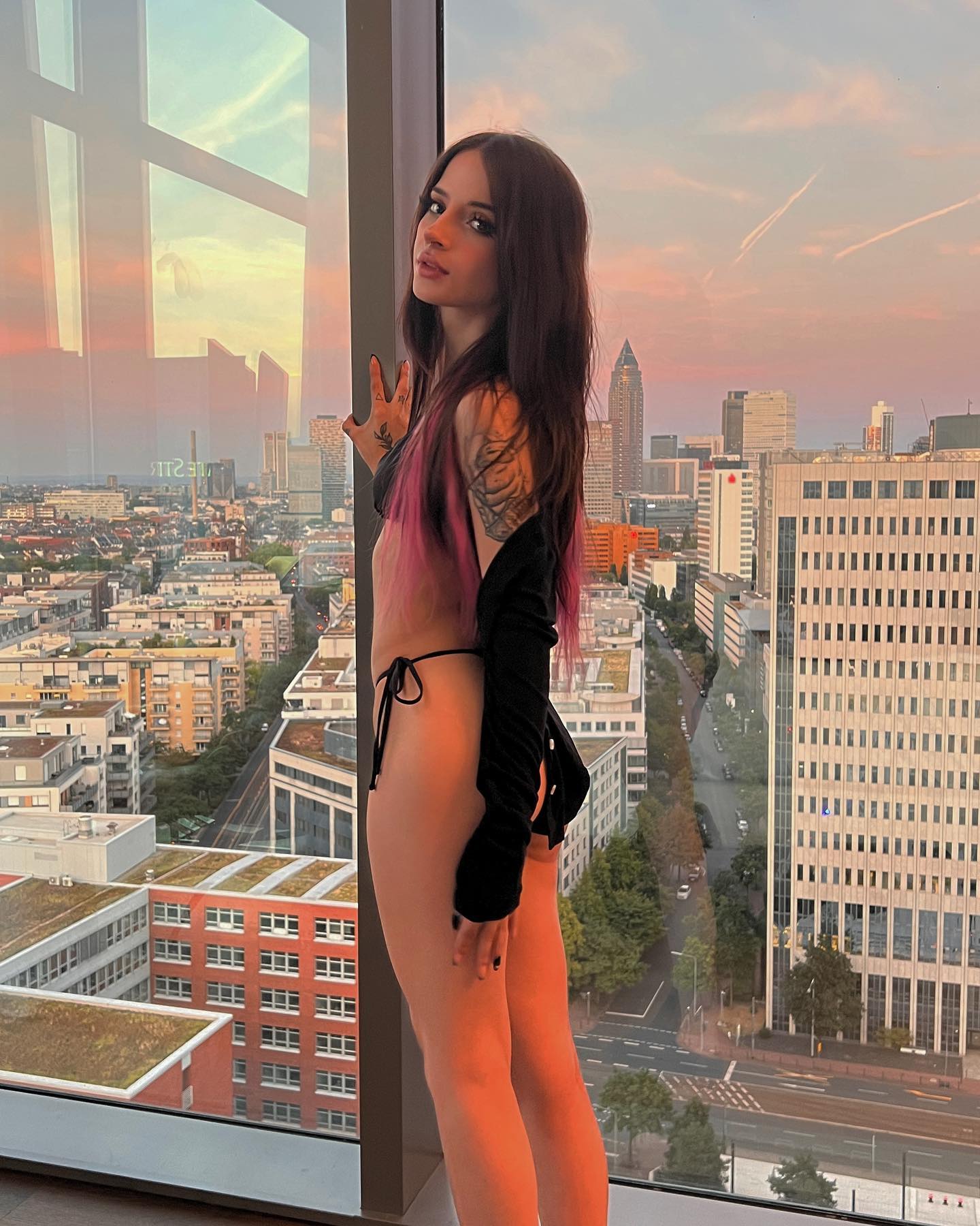 cata.leyah instagram image archive image