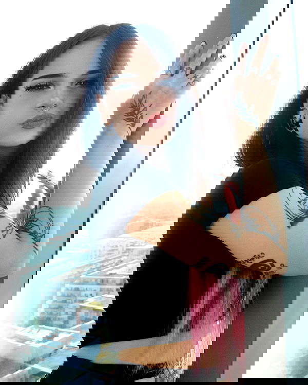 cata.leyah image ~ Altpins