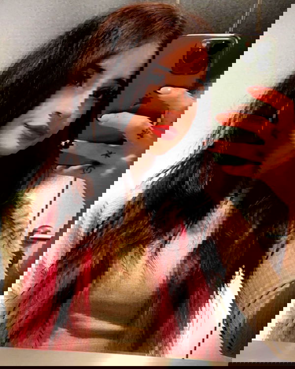 cata.leyah image ~ Altpins