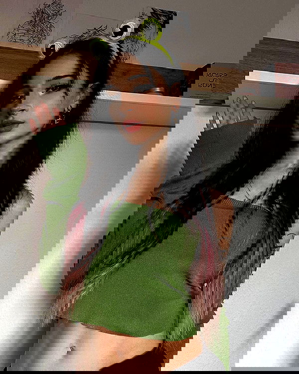 cata.leyah image ~ Altpins