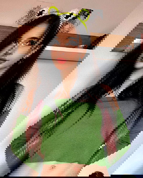 cata.leyah image ~ Altpins