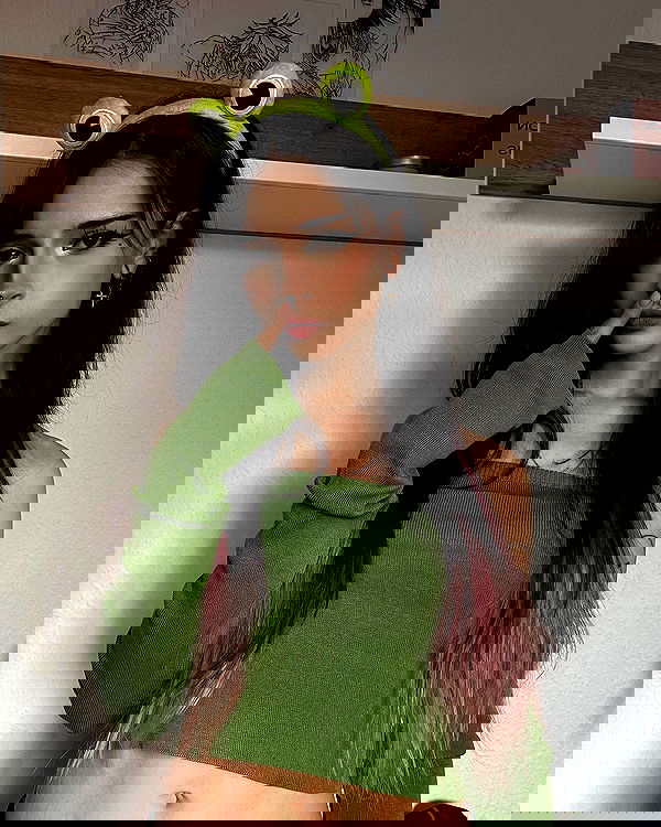 cata.leyah image ~ Altpins