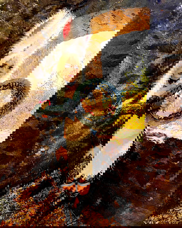 cata.leyah image ~ Altpins