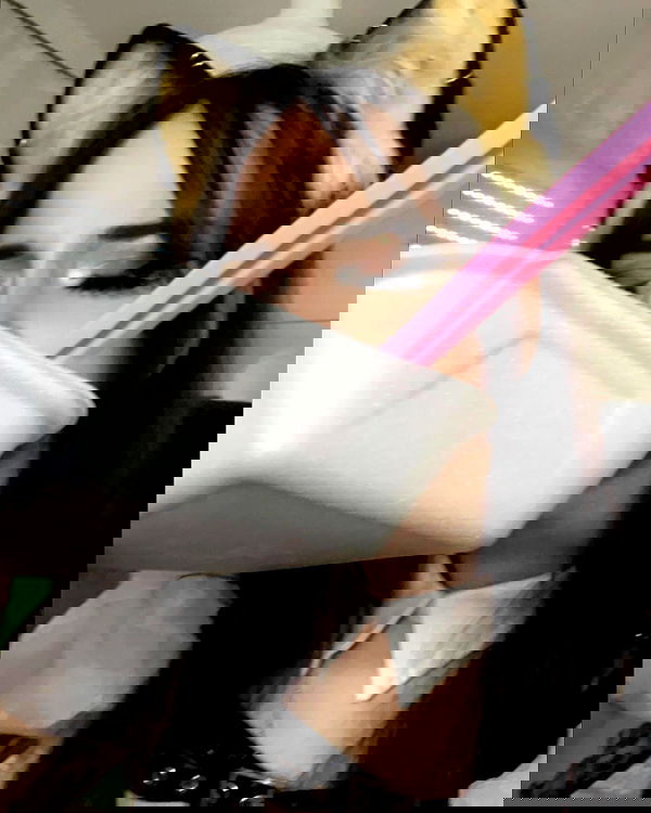 cata.leyah image ~ Altpins