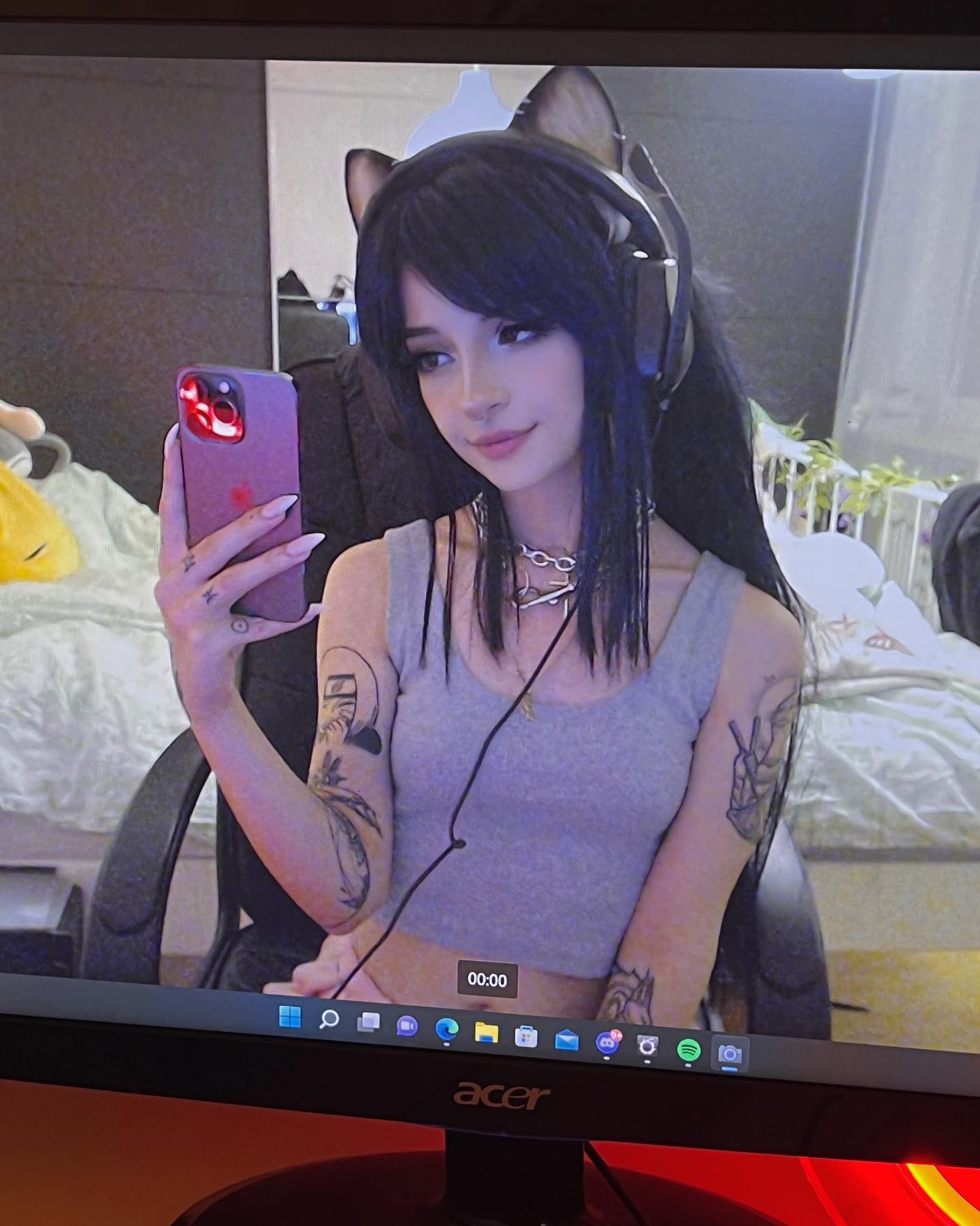 cata.leyah instagram image archive image