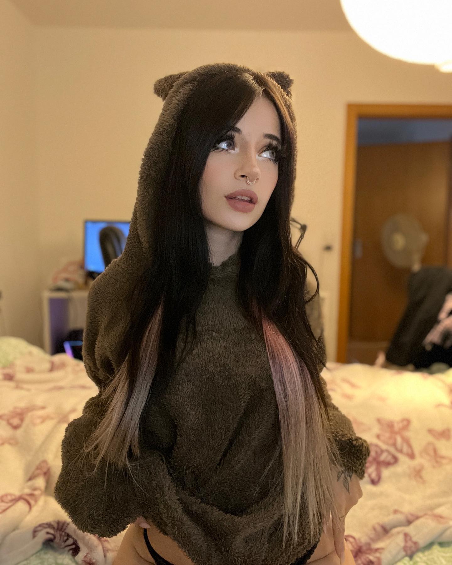 cata.leyah instagram image archive image