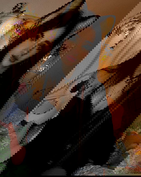 cata.leyah image ~ Altpins