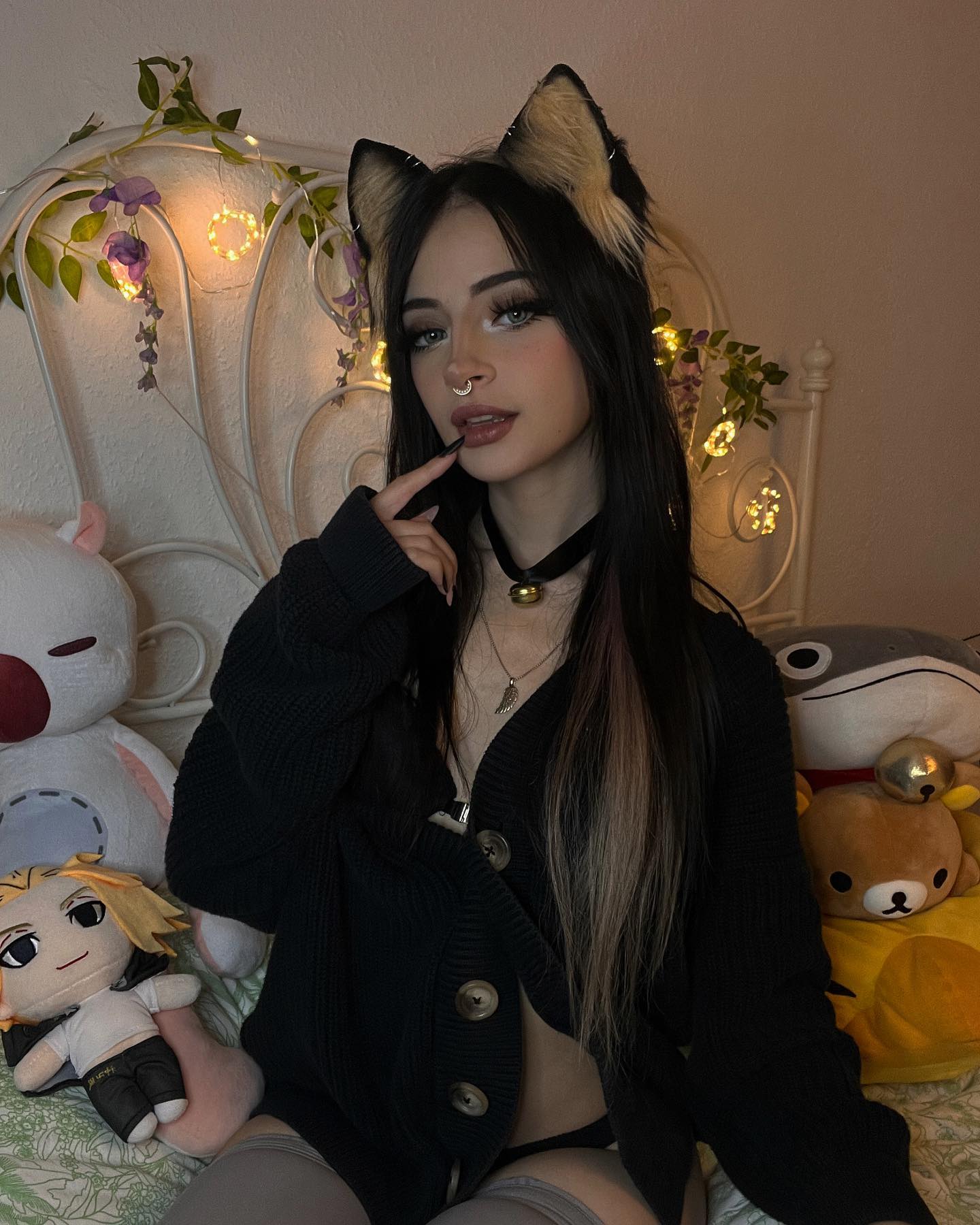 cata.leyah instagram image archive image