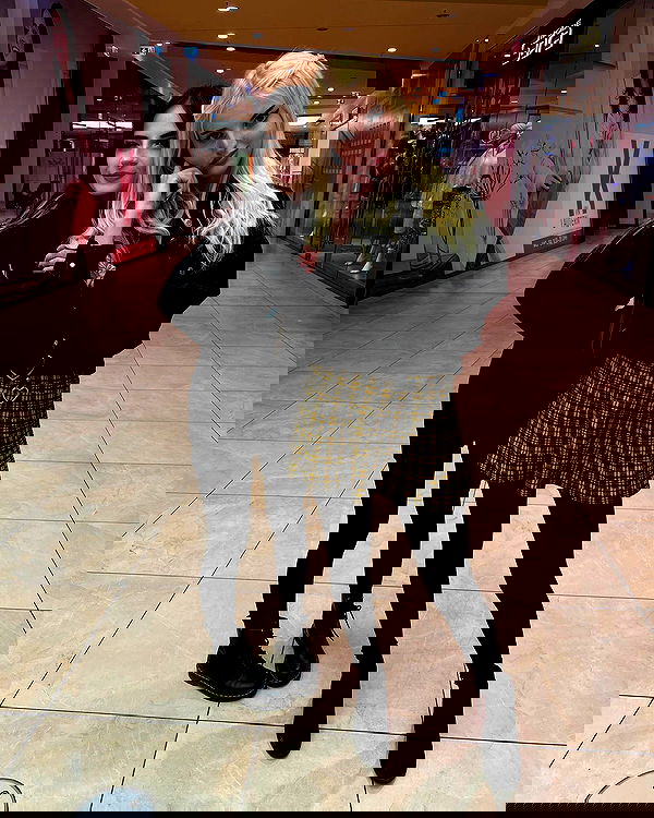 cata.leyah image ~ Altpins