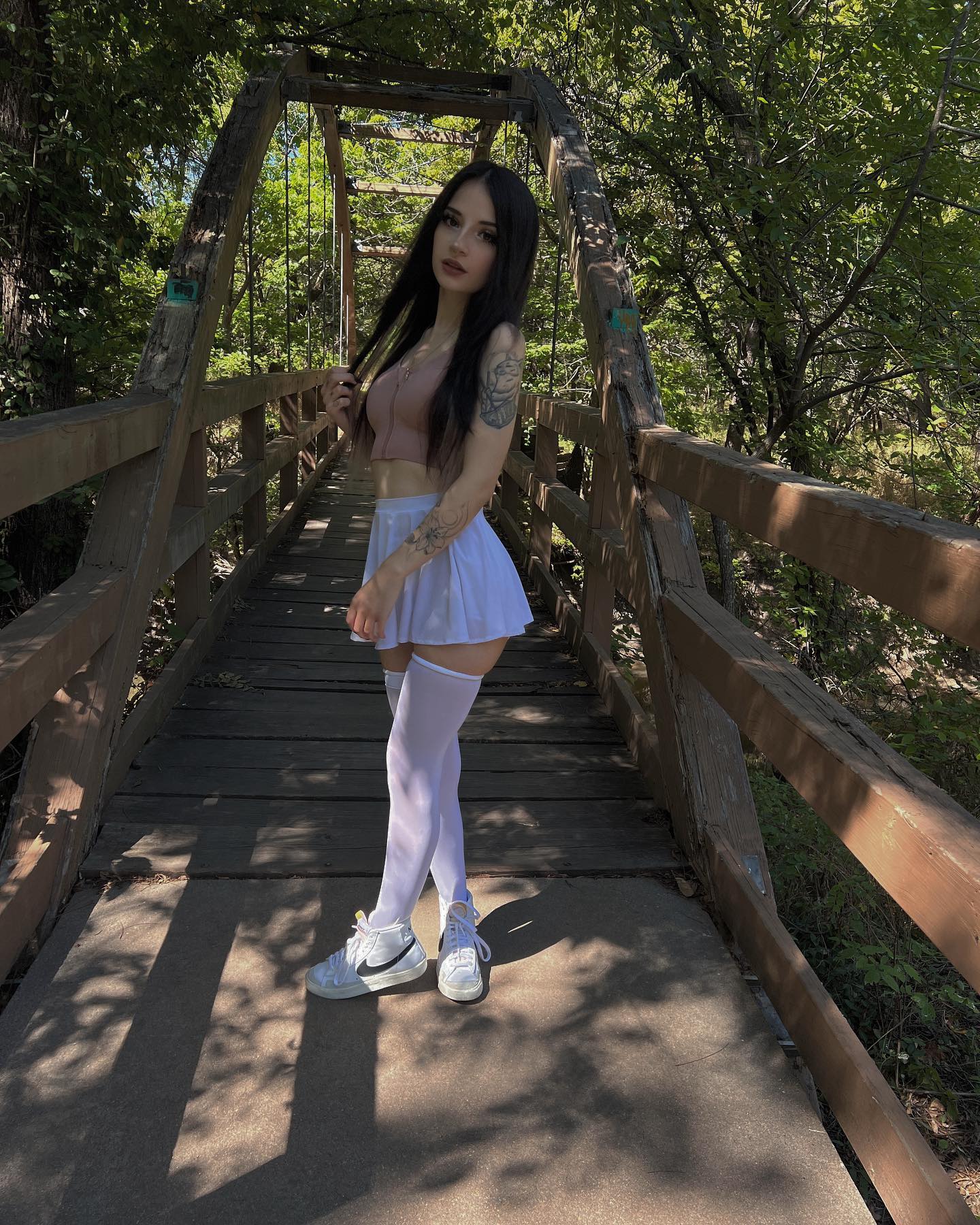 cata.leyah instagram image archive image