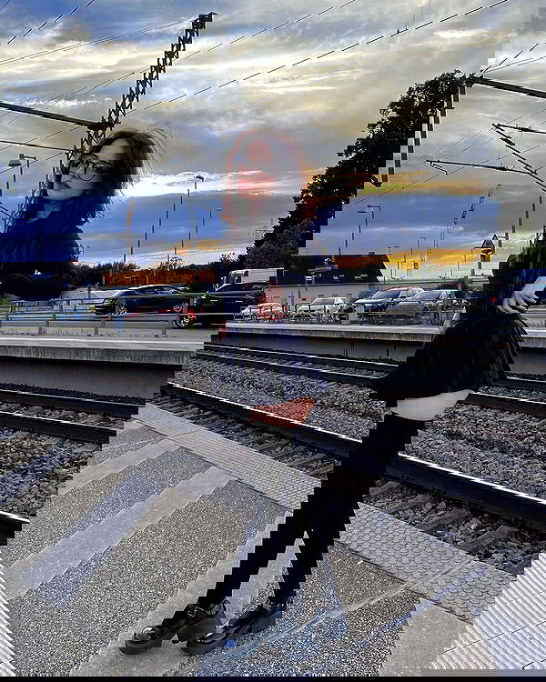 cata.leyah image ~ Altpins