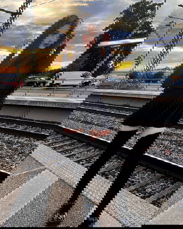 cata.leyah image ~ Altpins