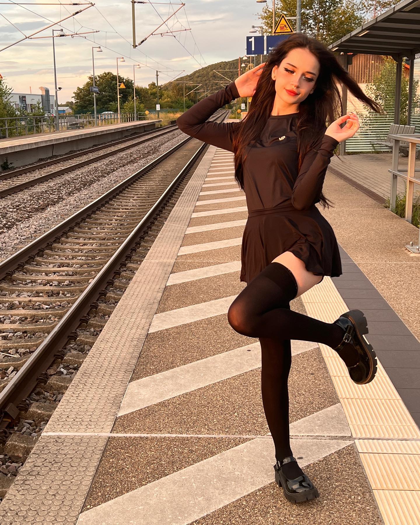 cata.leyah instagram image archive image