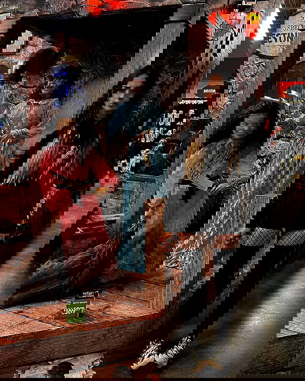 cata.leyah image ~ Altpins