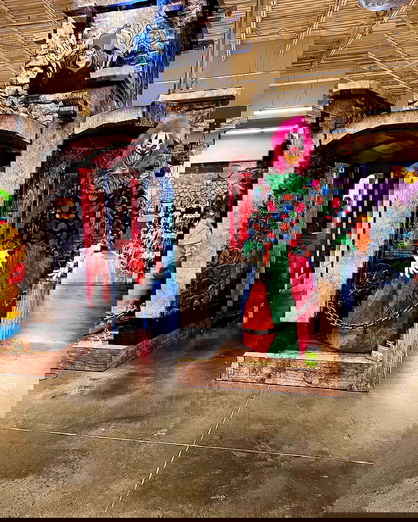 cata.leyah image ~ Altpins