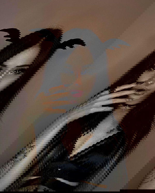 cata.leyah image ~ Altpins