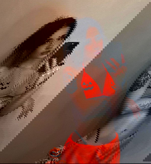 cata.leyah image ~ Altpins