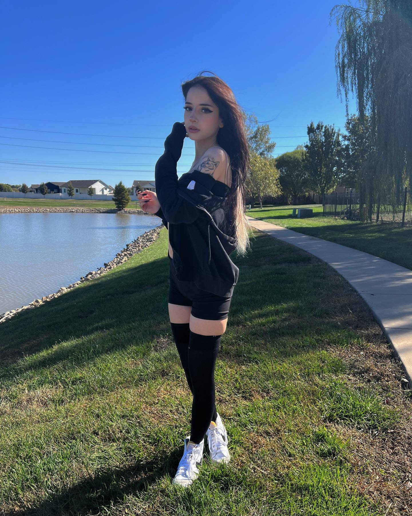 cata.leyah instagram image archive image