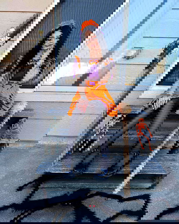 cata.leyah image ~ Altpins