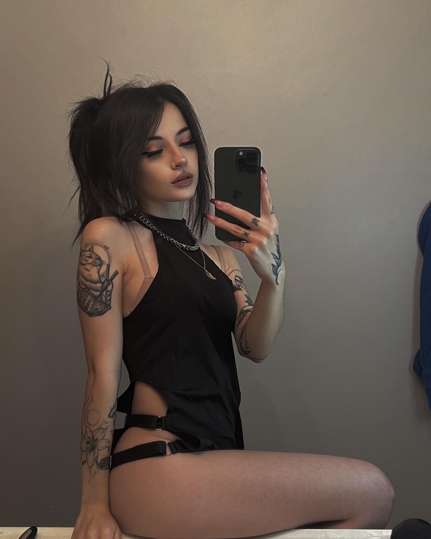 cata.leyah instagram image archive image