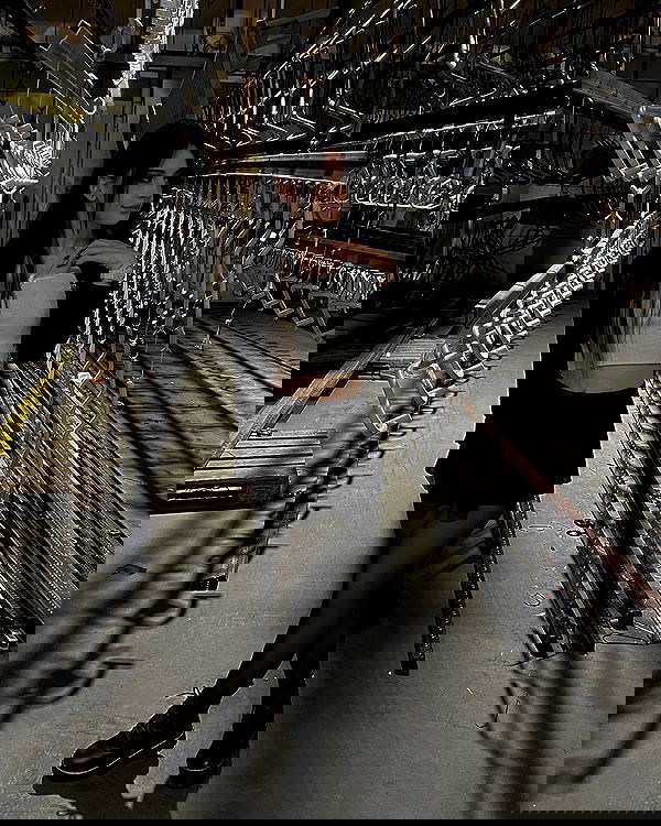 cata.leyah image ~ Altpins