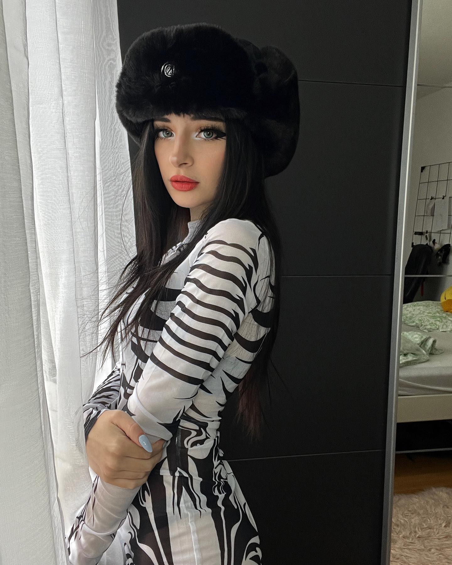 cata.leyah instagram image archive image