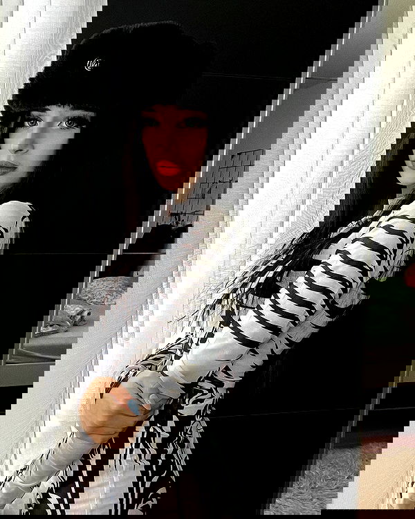 cata.leyah image ~ Altpins