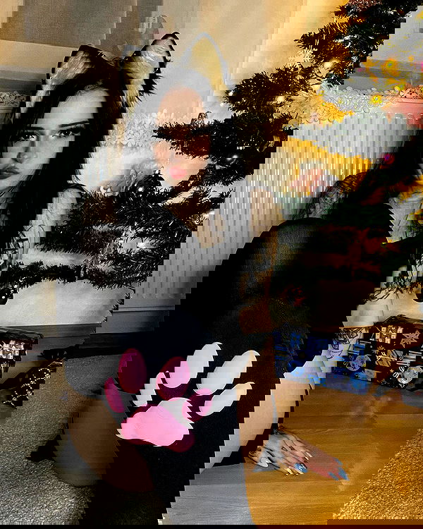 cata.leyah image ~ Altpins