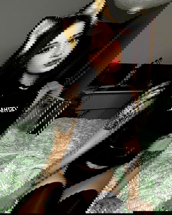 cata.leyah image ~ Altpins