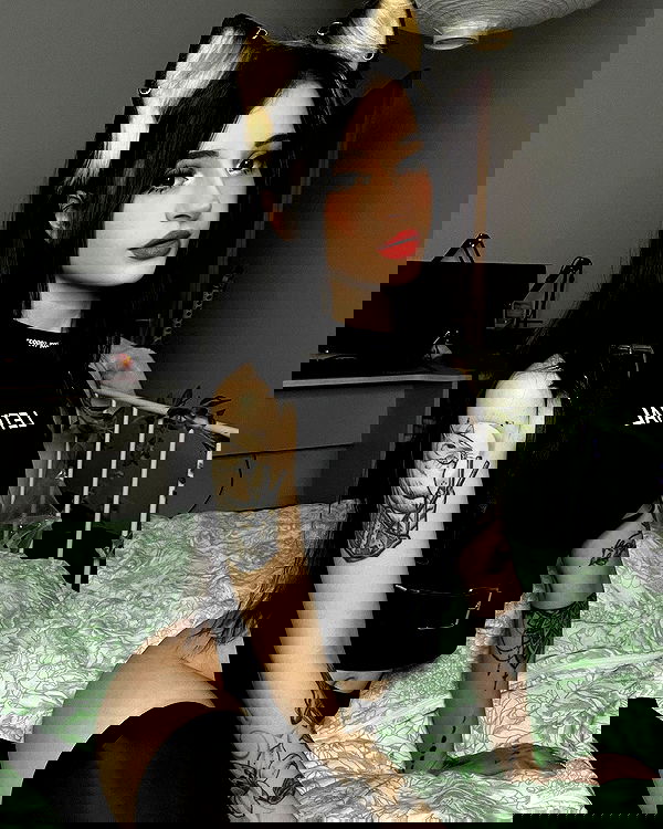 cata.leyah image ~ Altpins