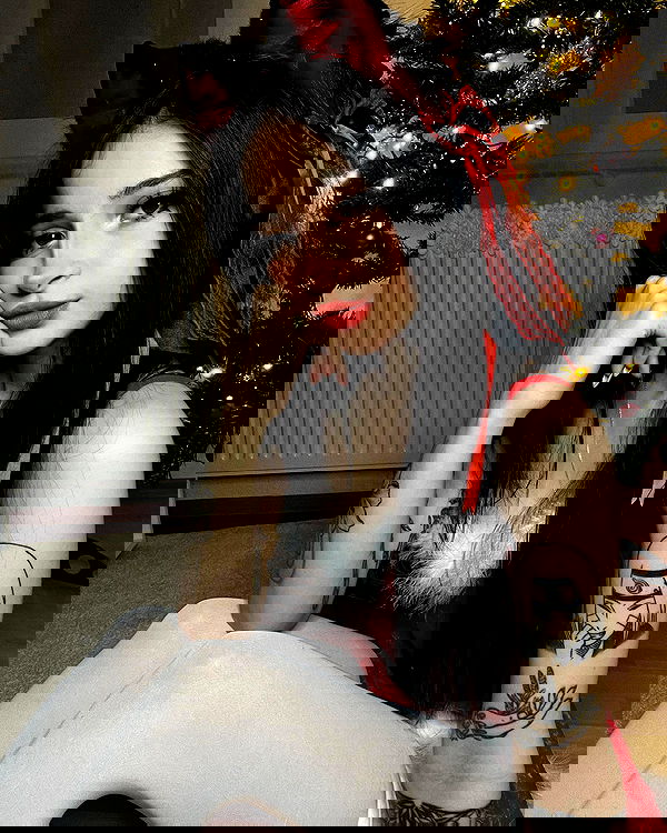 cata.leyah image ~ Altpins