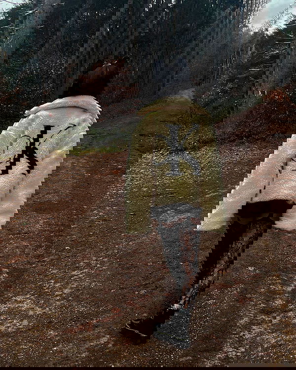 cata.leyah image ~ Altpins